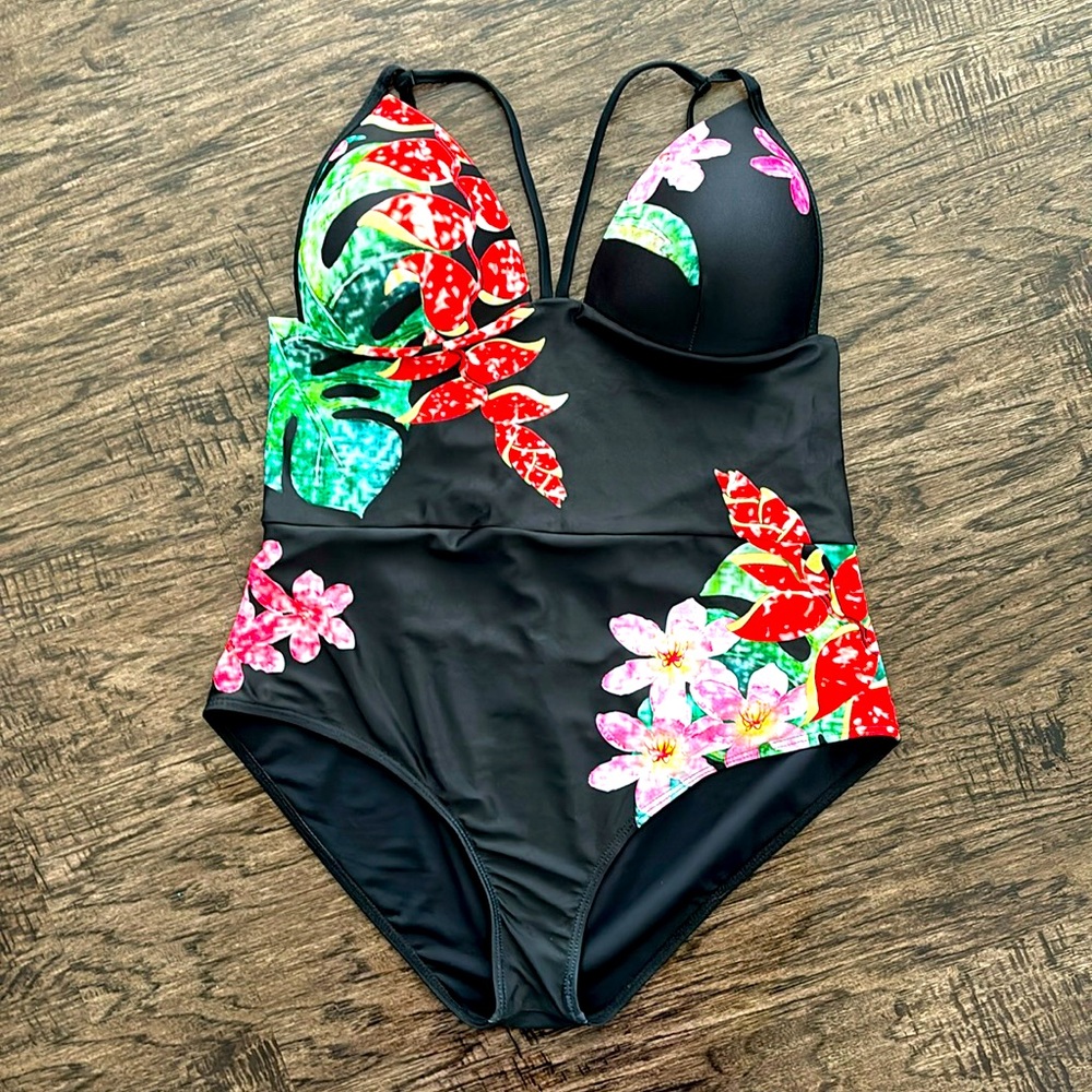 Womens Black Floral One-Piece Swimsuit, Size XL
